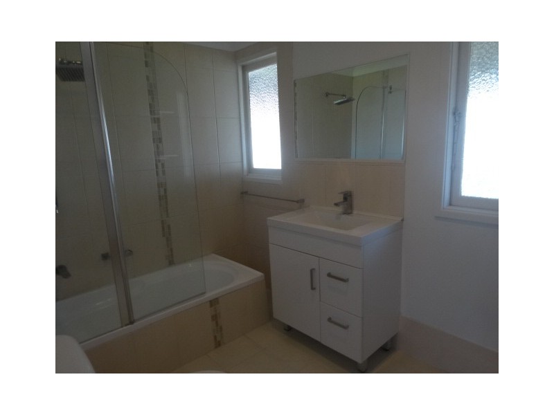 9 Ercildoune St, Cessnock NSW 2325