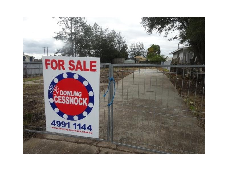 28 Macquarie Avenue, Cessnock NSW 2325