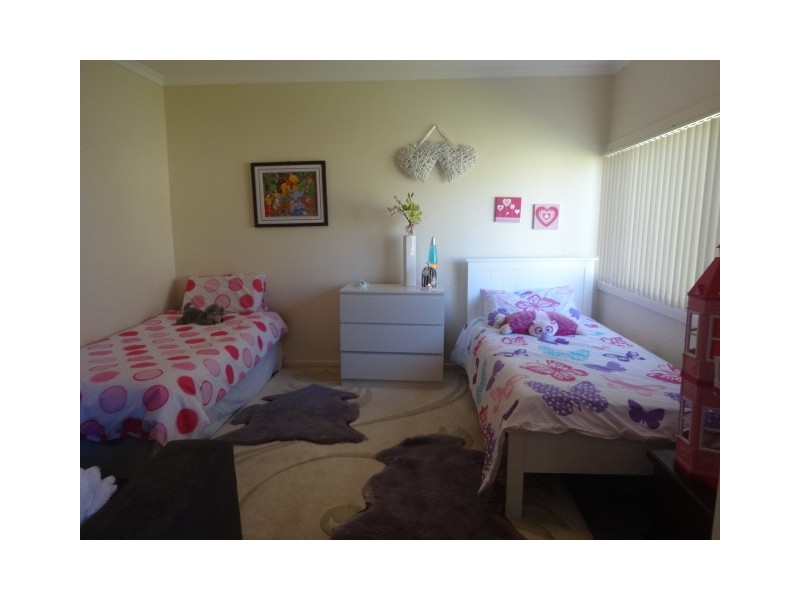 8 Nelson Street, Abermain NSW 2326