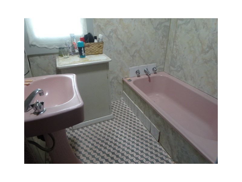 11 Harris Street, Cessnock NSW 2325