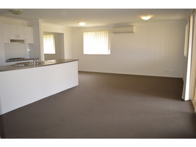 6 Tempranillo Crescent, Cessnock NSW 2325