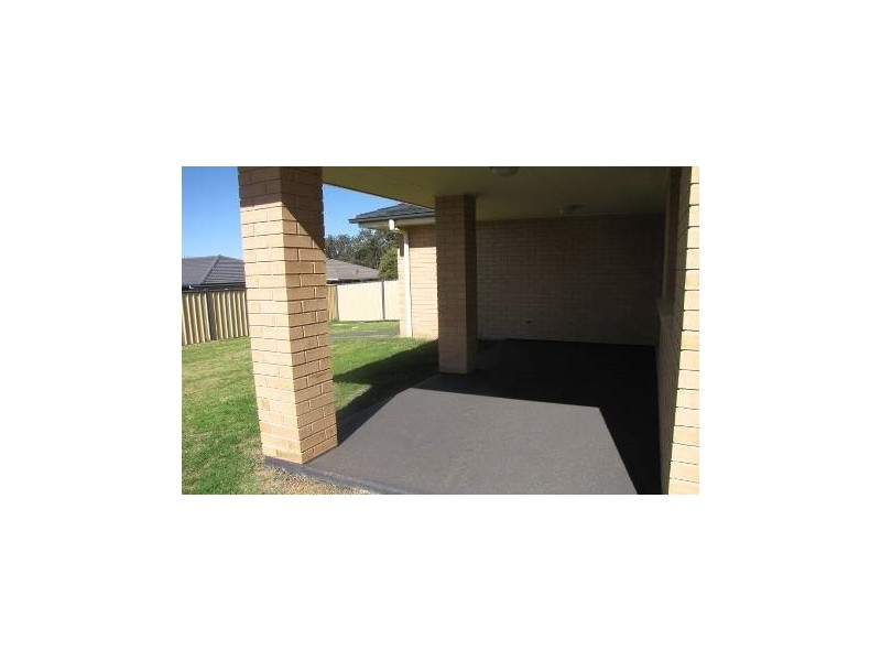 6 Tempranillo Crescent, Cessnock NSW 2325