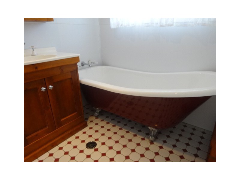 42 Alexander Street, Ellalong NSW 2325