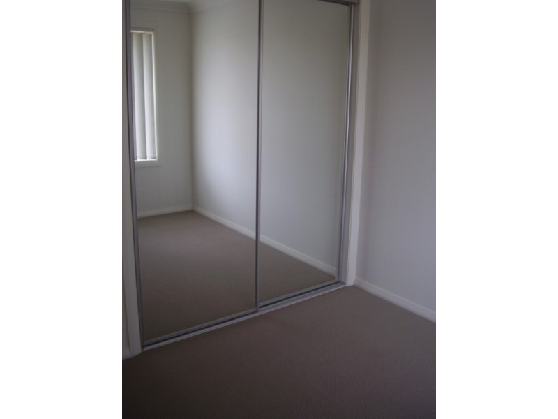1/10 Robinia Way, Cessnock NSW 2325