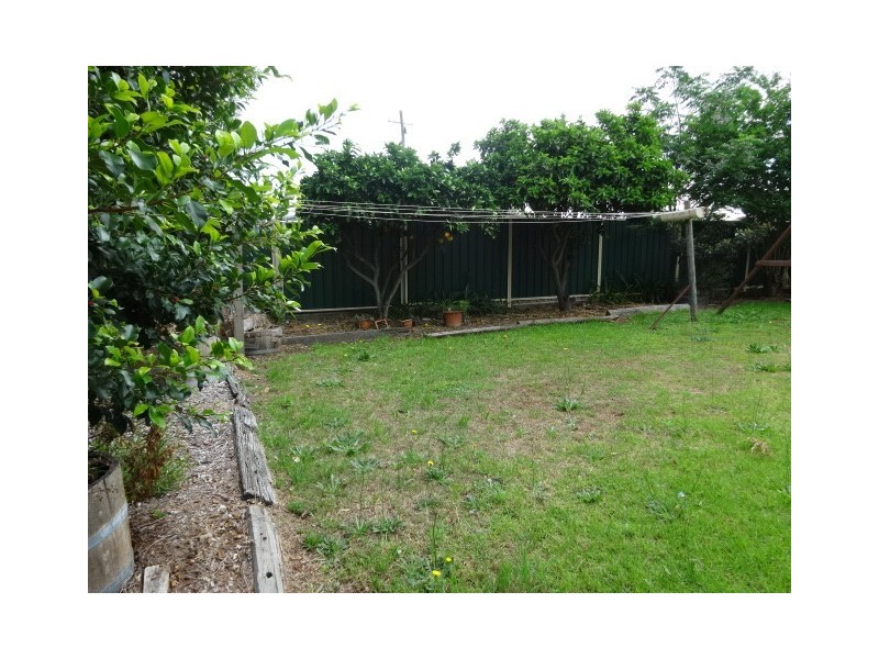 19 Mt View Road, Cessnock NSW 2325
