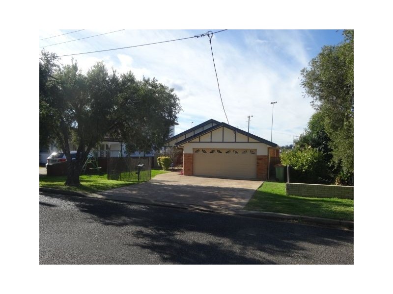 84 Church Street, Cessnock NSW 2325