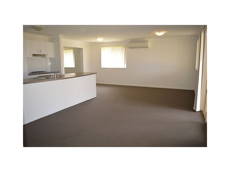 6 Tempranillo Crs, Cessnock NSW 2325