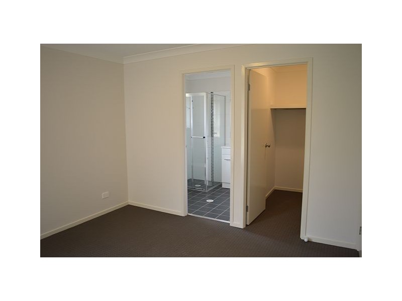 6 Tempranillo Crs, Cessnock NSW 2325