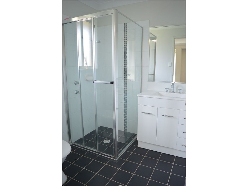 6 Tempranillo Crs, Cessnock NSW 2325