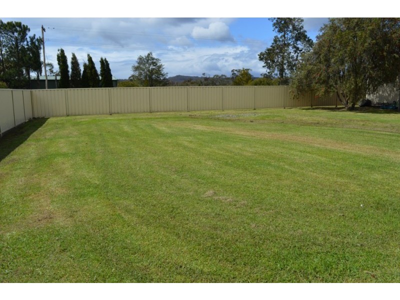 17 Murray Street, Abernethy NSW 2325