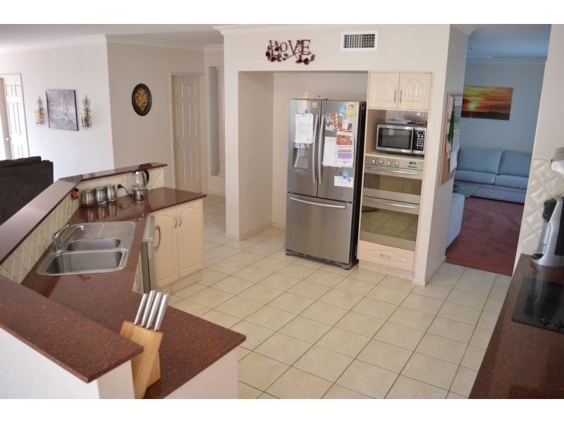 18 Pokolbin Street, Kearsley NSW 2325