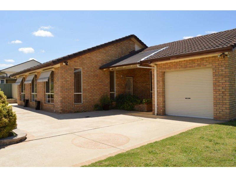 4 Allan Street, Cessnock NSW 2325