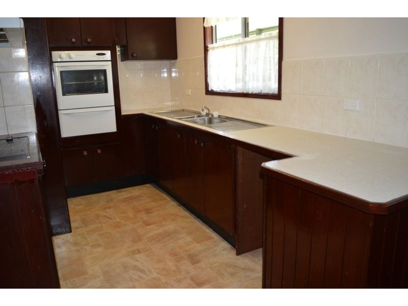 61 Main Road, Paxton NSW 2325