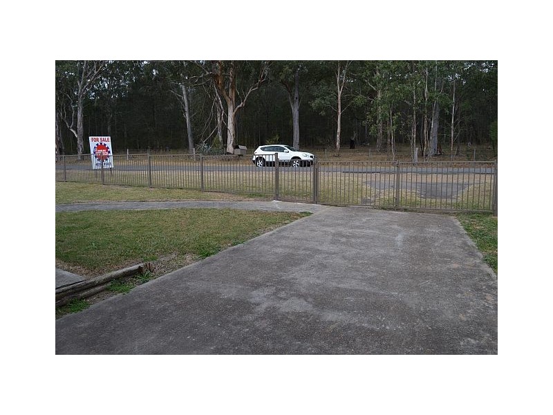 61 Main Road, Paxton NSW 2325