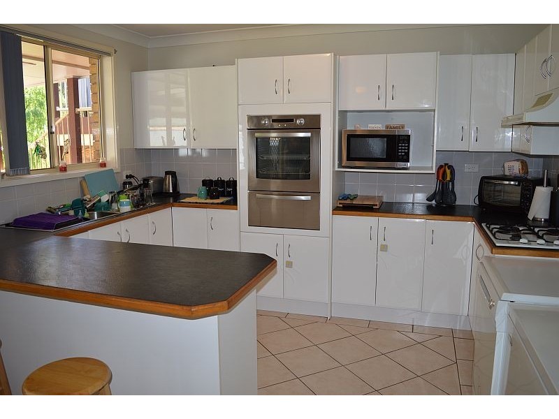 15 Queen Street, Abermain NSW 2326