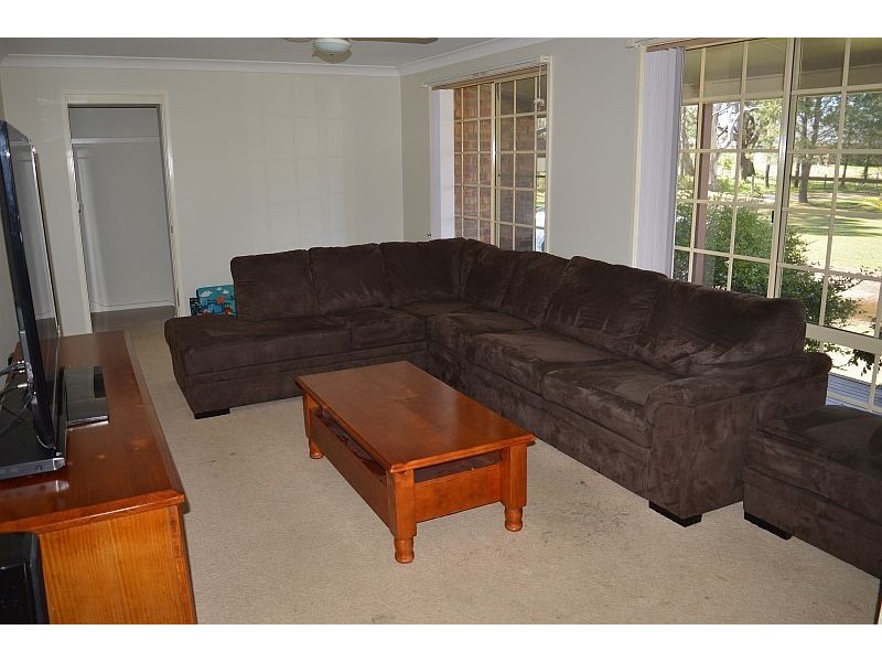 15 Queen Street, Abermain NSW 2326