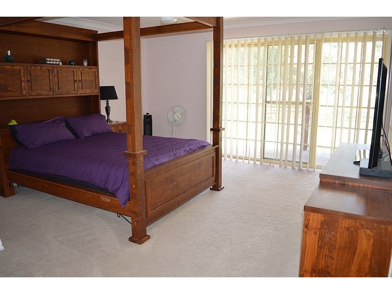 15 Queen Street, Abermain NSW 2326