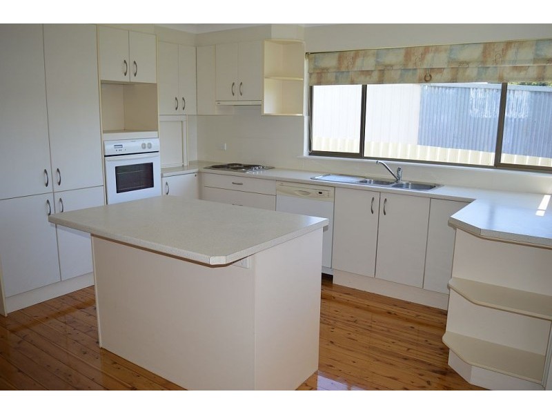 11 Millfield Street, Kearsley NSW 2325