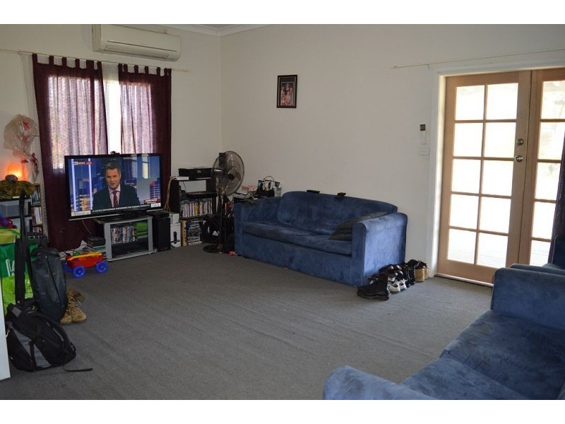 26 Long Street, Cessnock NSW 2325