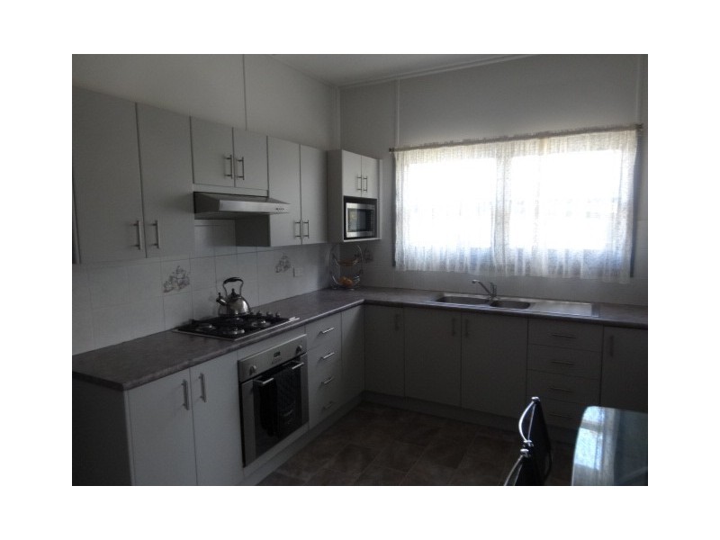 38 Burnett Street, Cessnock NSW 2325