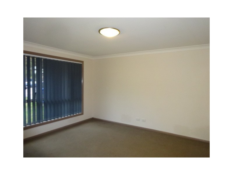 17 Duguid Cl, Cessnock NSW 2325
