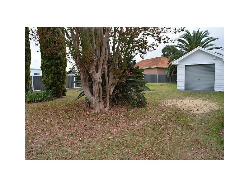 16 Ferguson Street, Cessnock NSW 2325