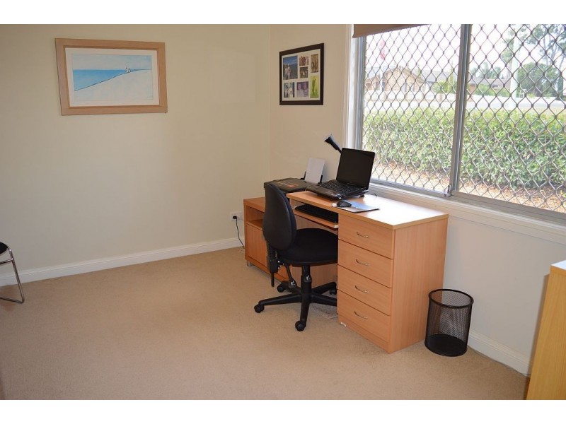 25 Burnett St, Cessnock NSW 2325