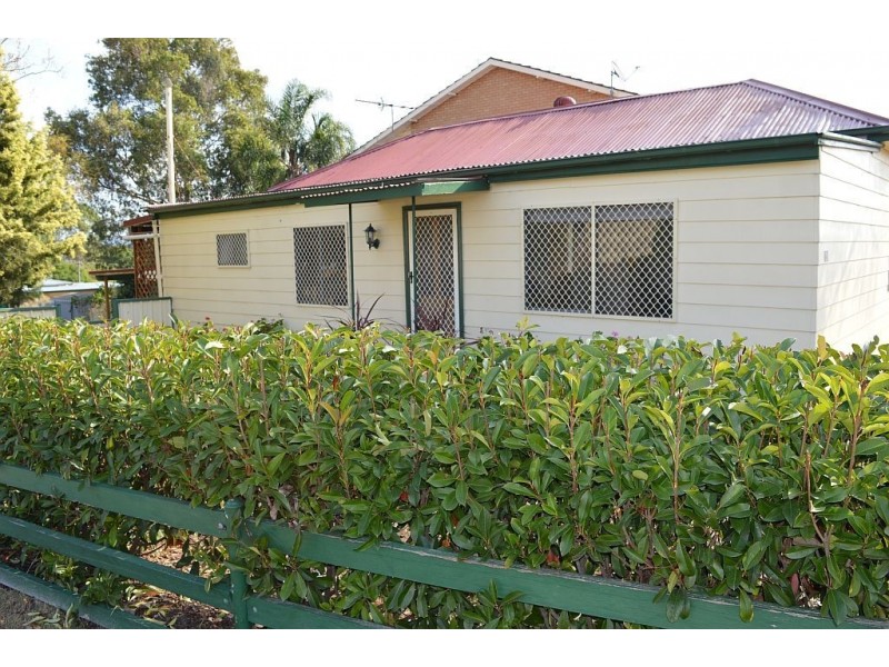 25 Burnett St, Cessnock NSW 2325