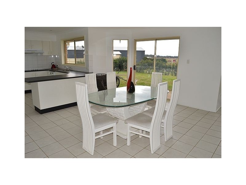 39 Lee Ann Cresent, Cessnock NSW 2325