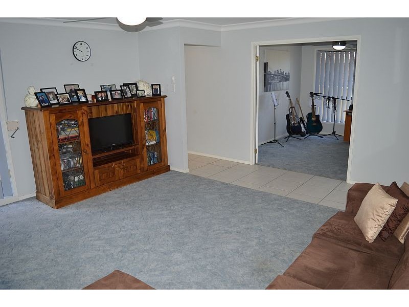 5 Wollombi Road, Millfield NSW 2325