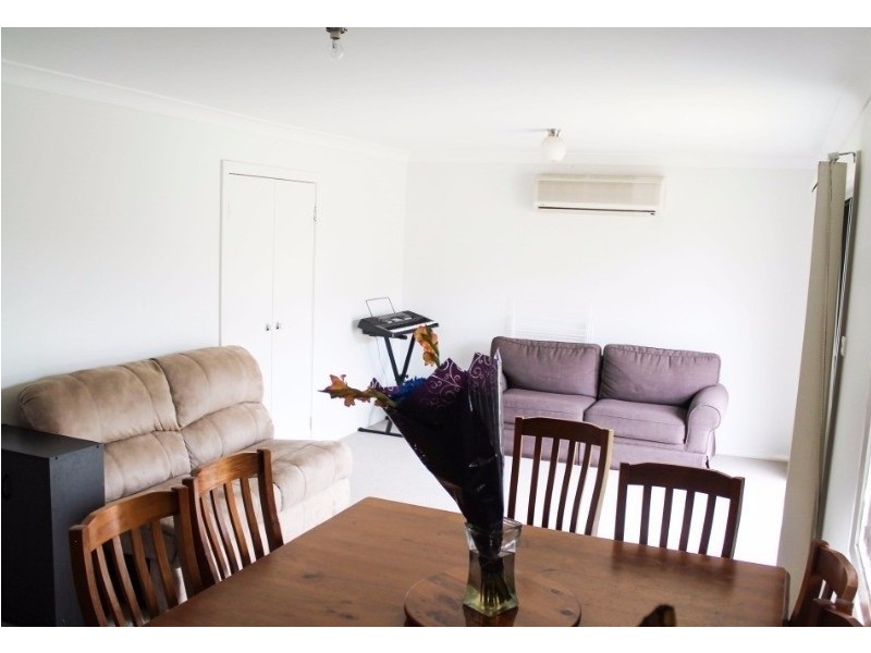 8 Alpine Avenue, Cessnock NSW 2325