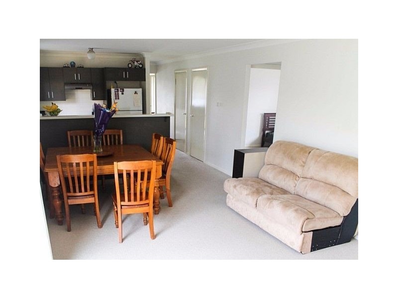 8 Alpine Avenue, Cessnock NSW 2325