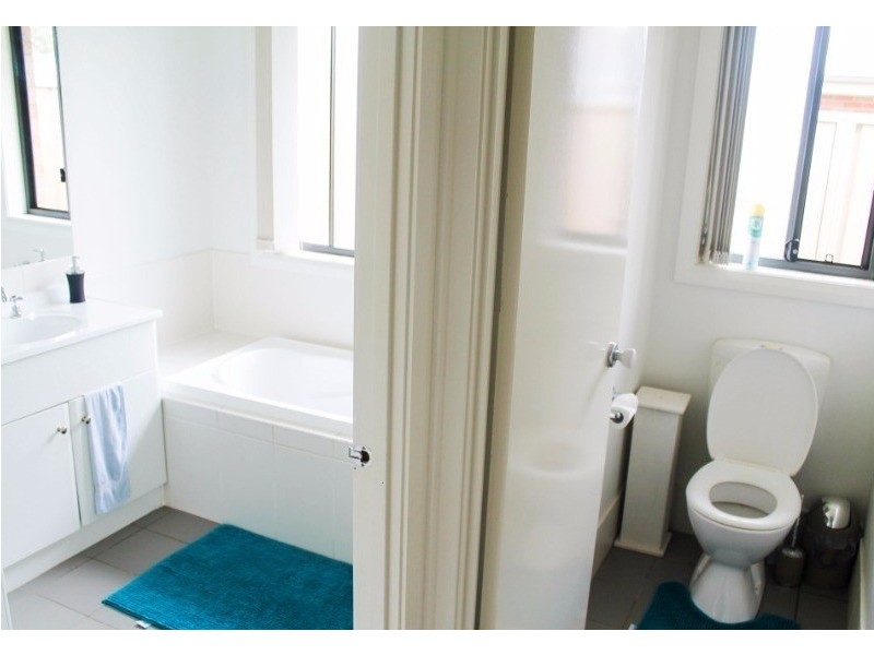 8 Alpine Avenue, Cessnock NSW 2325