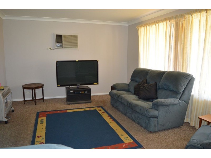 10 Comerford Close, Aberdare NSW 2325