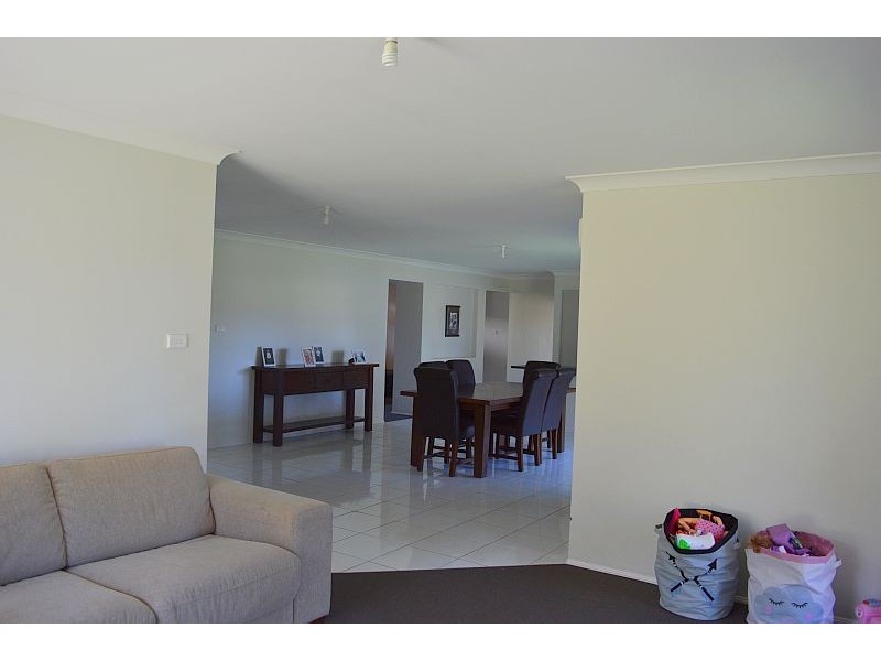 12a Anderson Avenue, Paxton NSW 2325