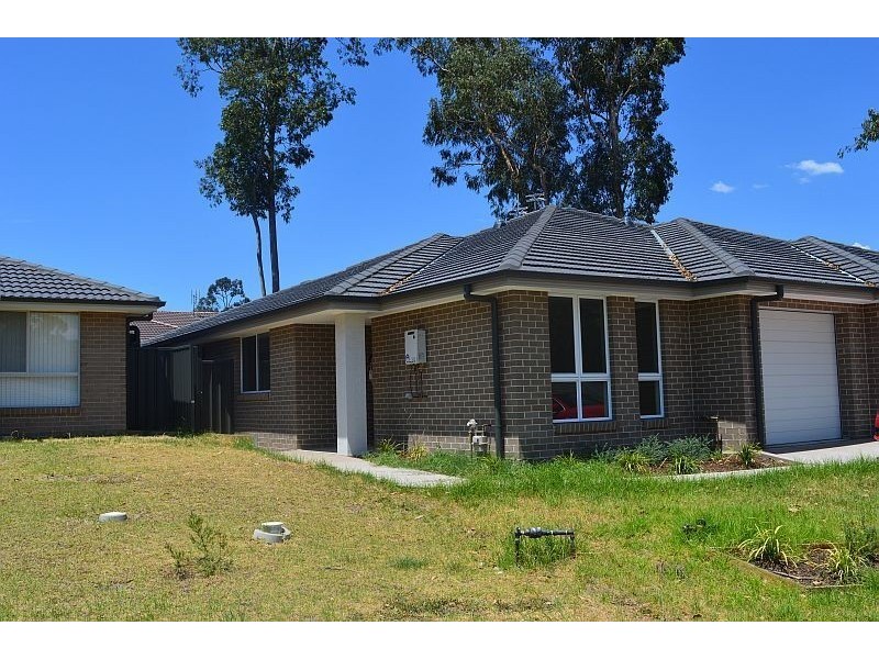 2/5 Bevan Street, Cessnock NSW 2325