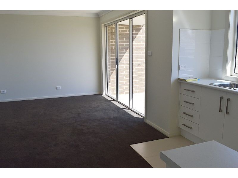 2/5 Rae Street, Cessnock NSW 2325