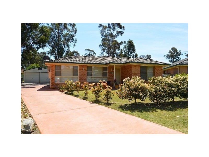 7 Hungerford Cl, Cessnock NSW 2325