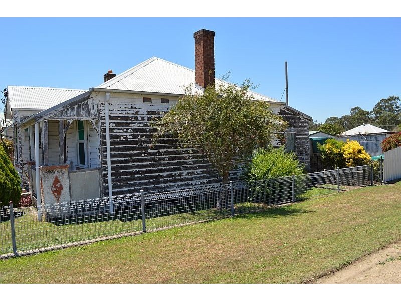 15 Daniel Street, Cessnock NSW 2325