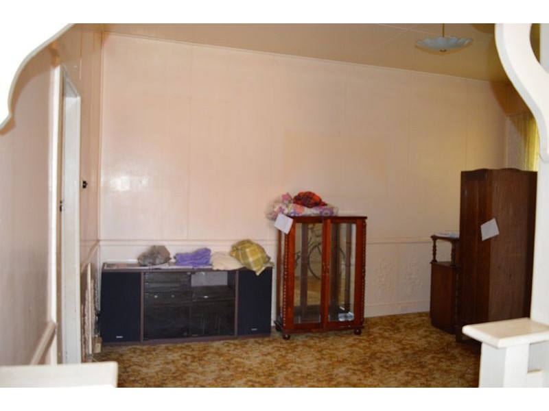 15 Daniel Street, Cessnock NSW 2325