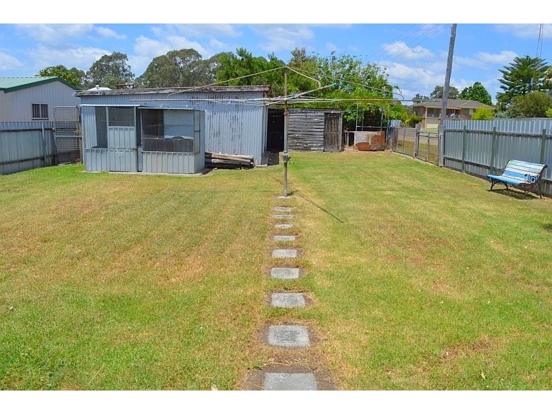 15 Daniel Street, Cessnock NSW 2325
