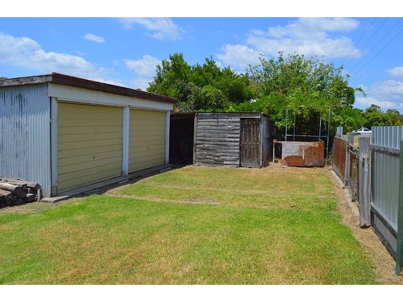 15 Daniel Street, Cessnock NSW 2325