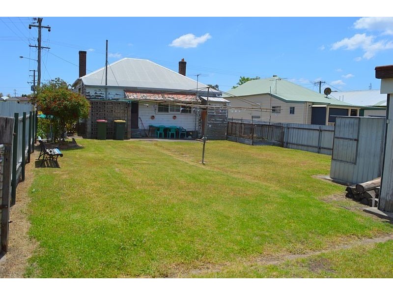 15 Daniel Street, Cessnock NSW 2325