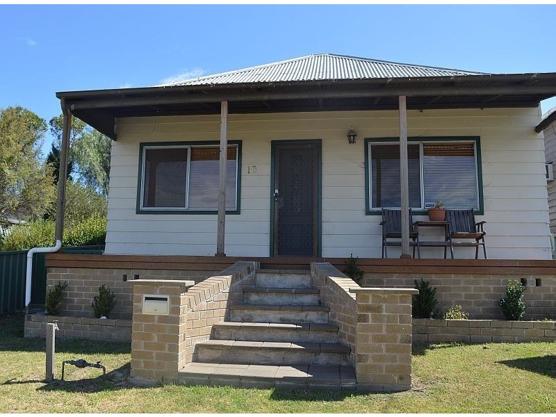 10 Bridge Street, Cessnock NSW 2325