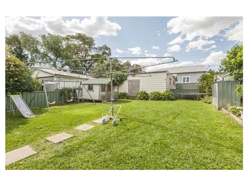 10 Bridge Street, Cessnock NSW 2325