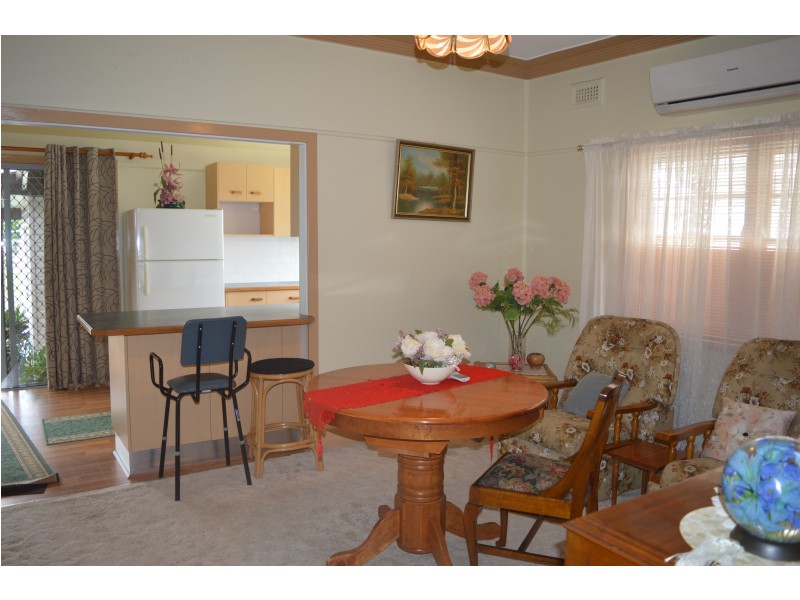 8 Lightfoot Street, Cessnock NSW 2325