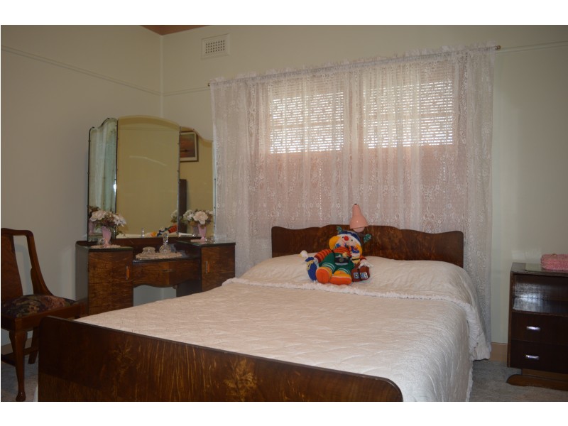 8 Lightfoot Street, Cessnock NSW 2325