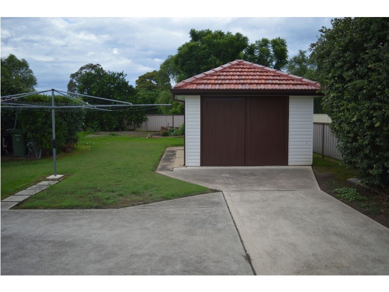 8 Lightfoot Street, Cessnock NSW 2325