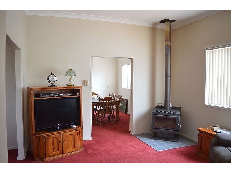 10 Fifth Street, Cessnock NSW 2325