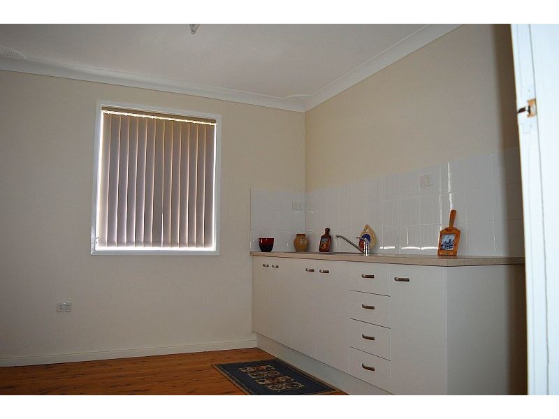 10 Fifth Street, Cessnock NSW 2325